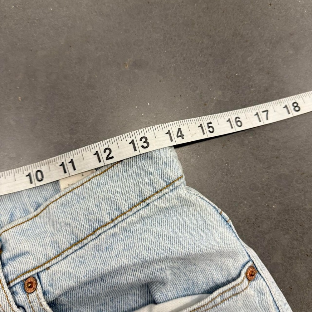 Levi’s Jorts - image 4